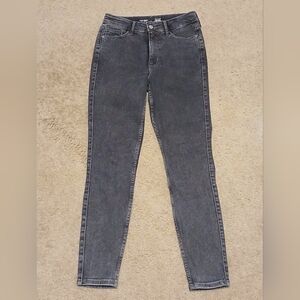 Black-Wash Skinny Jeans